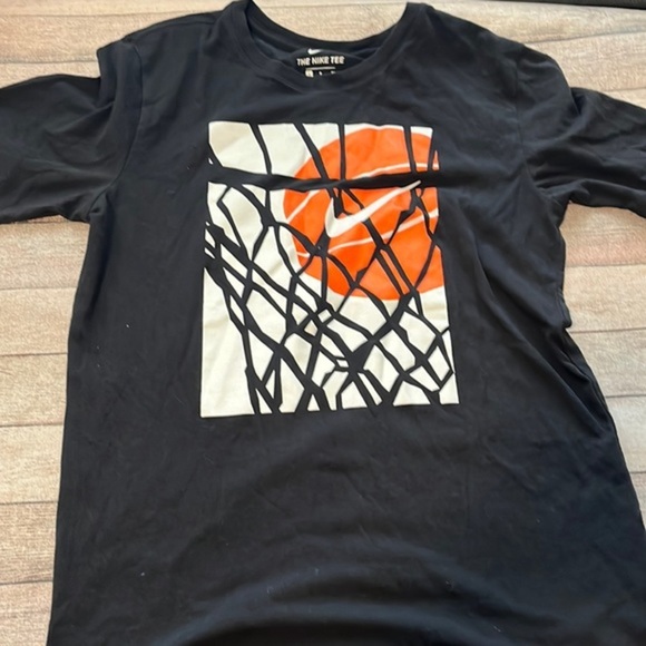 Nike Tee Men’s T-Shirt Size Small - Picture 1 of 4